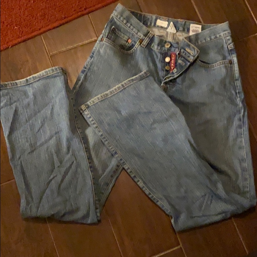 Lucky brand jeans size 2/26 I believe boot cut